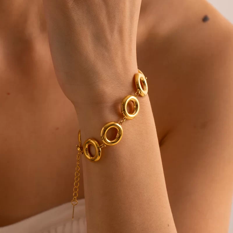 Stainless Steel Exquisite Glossy Circle Bracelet 18K Gold Plated For Women Men Fashion Waterproof Jewelry Gift - Image 2
