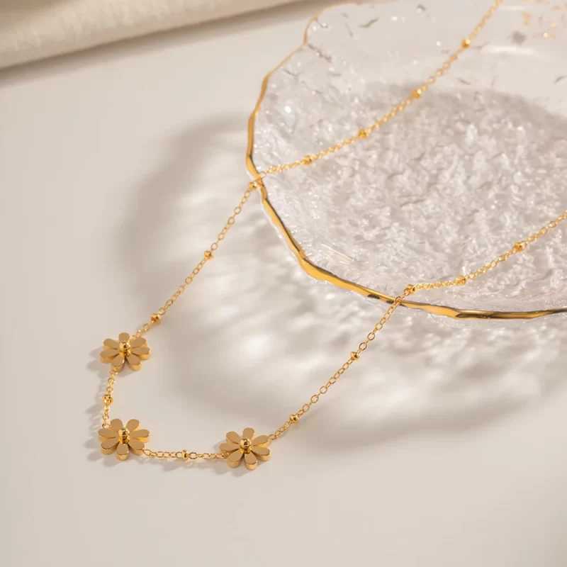 Charm 18k Gold Plated Stainless Steel Fashion Jewelry Rhinestone Flower Necklace for Girls - Image 3