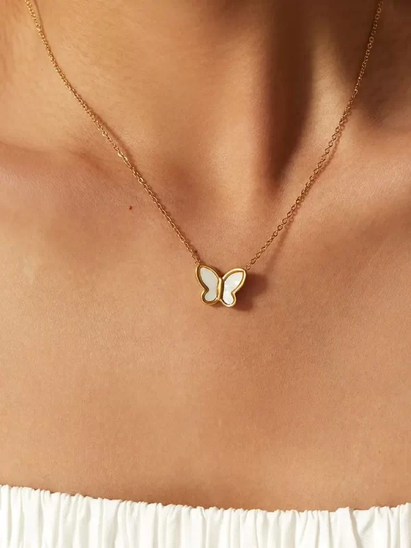Tarnish Free Shell Butterfly Pendant Necklace For Women 18k Gold Plated Stainless Steel Choker Necklace