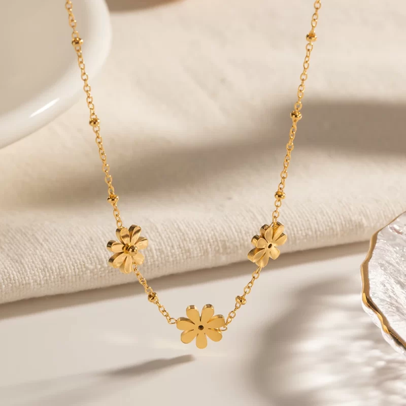 Charm 18k Gold Plated Stainless Steel Fashion Jewelry Rhinestone Flower Necklace for Girls - Image 2