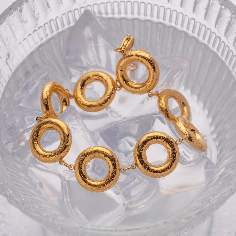 Stainless Steel Exquisite Glossy Circle Bracelet 18K Gold Plated For Women Men Fashion Waterproof Jewelry Gift - Image 4