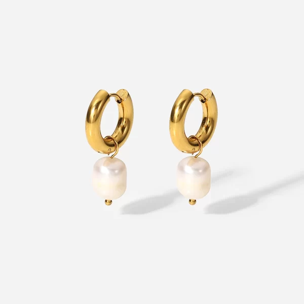 New Trend Geometric Stainless Steel CC Shape Pearl Hoop Earrings Geometric 18K Gold Plated Pearl Hoop Earring for Women