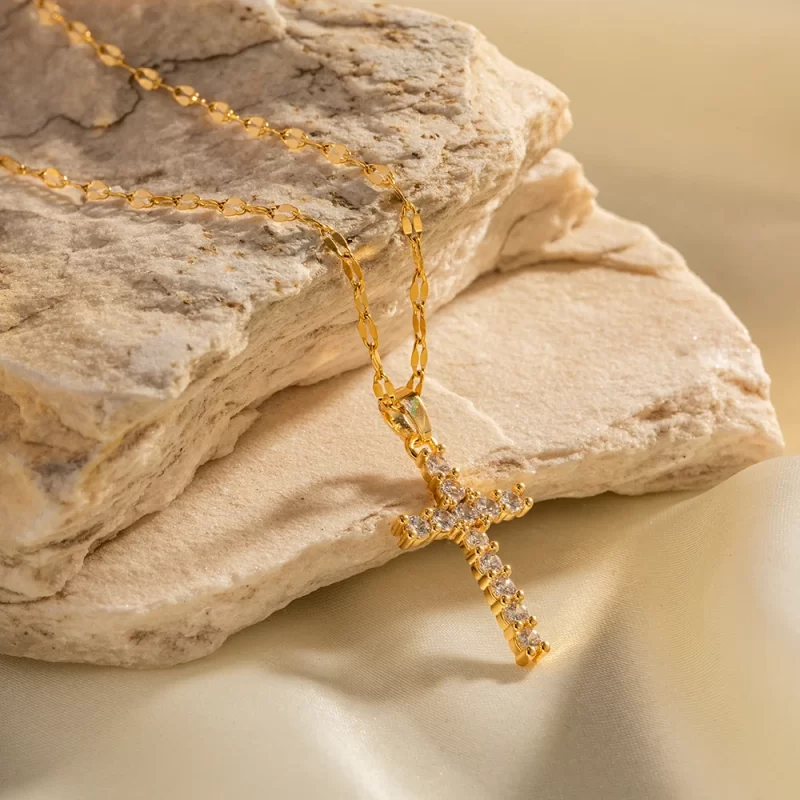 Retro 18K PVD Gold Plated Clear Crossed Zircon Necklace Cubic Zirconia Cross Pendant Necklace - Image 5