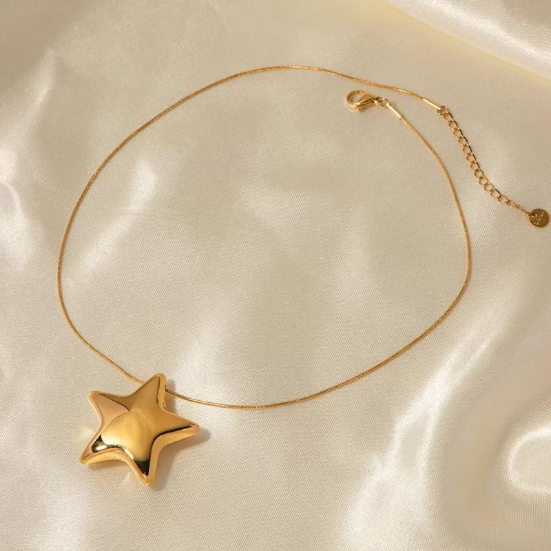 J&D Waterproof Non Tarnish 18K Gold Plated Stainless Steel Women Star Shape Hollow Pendant Necklace - Image 2