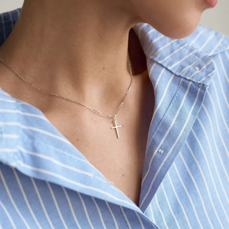 18k Clean Fit 18K Gold Plated Stainless Steel Minimalist Jewelry Religious Cross Pendant Necklace Women - Image 5