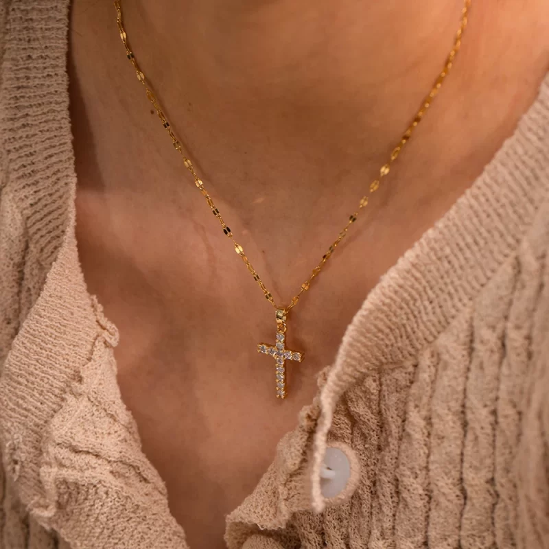 Retro 18K PVD Gold Plated Clear Crossed Zircon Necklace Cubic Zirconia Cross Pendant Necklace - Image 3