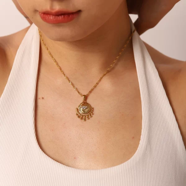 Vintage Jewelry Oval Zircon Eye Pendant Necklace Stainless Steel Zirconia Eye Necklace for Women