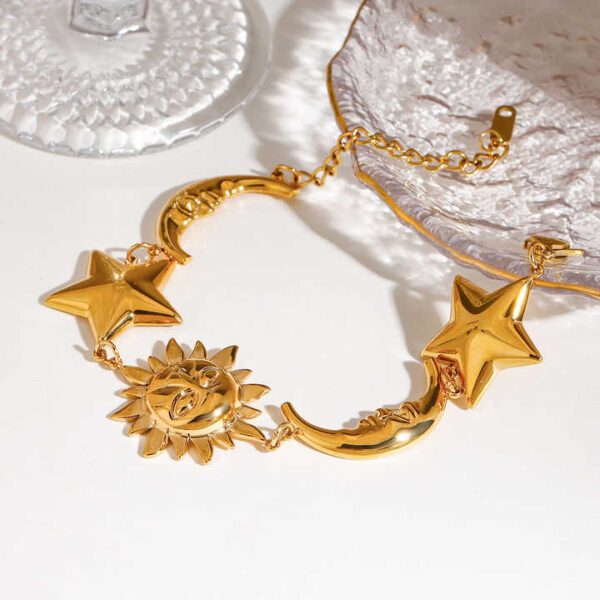 Women's Model Niche 18K Gold Stainless Steel Star and Moon Bracelet - Image 3