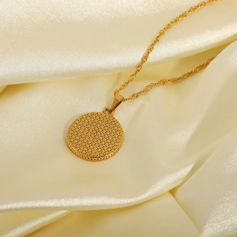 Trendy Titanium Steel Necklace 18K Gold Plating 316l Stainless Steel Round Octagon Signet Black Diamond Necklace - Image 3