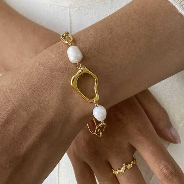 Luxury 18k Gold Stainless Steel Adjustable Bracelets Freshwater Pearl Irregular Pendant Bracelets - Image 2
