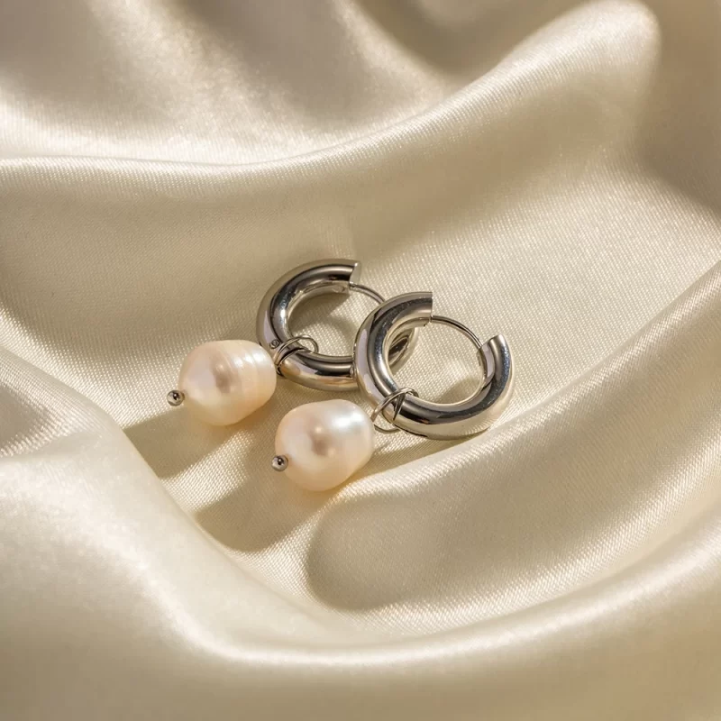 New Trend Geometric Stainless Steel CC Shape Pearl Hoop Earrings Geometric Pearl Hoop Earring for Women - Image 2