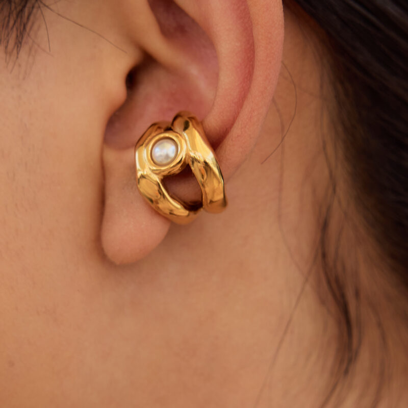 J&D 18k Gold Plated Stainless Steel High Polished Smooth Twins Shell Pearl Ear Cuff - Image 2