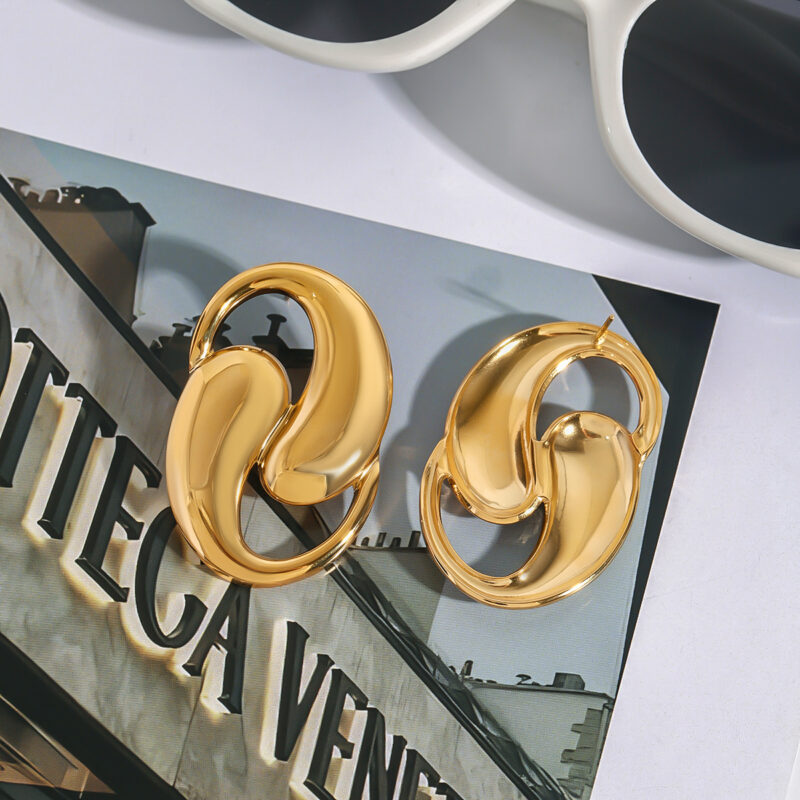 Minimalist  18K gold stainless steel chubby irregular earrings - Image 4