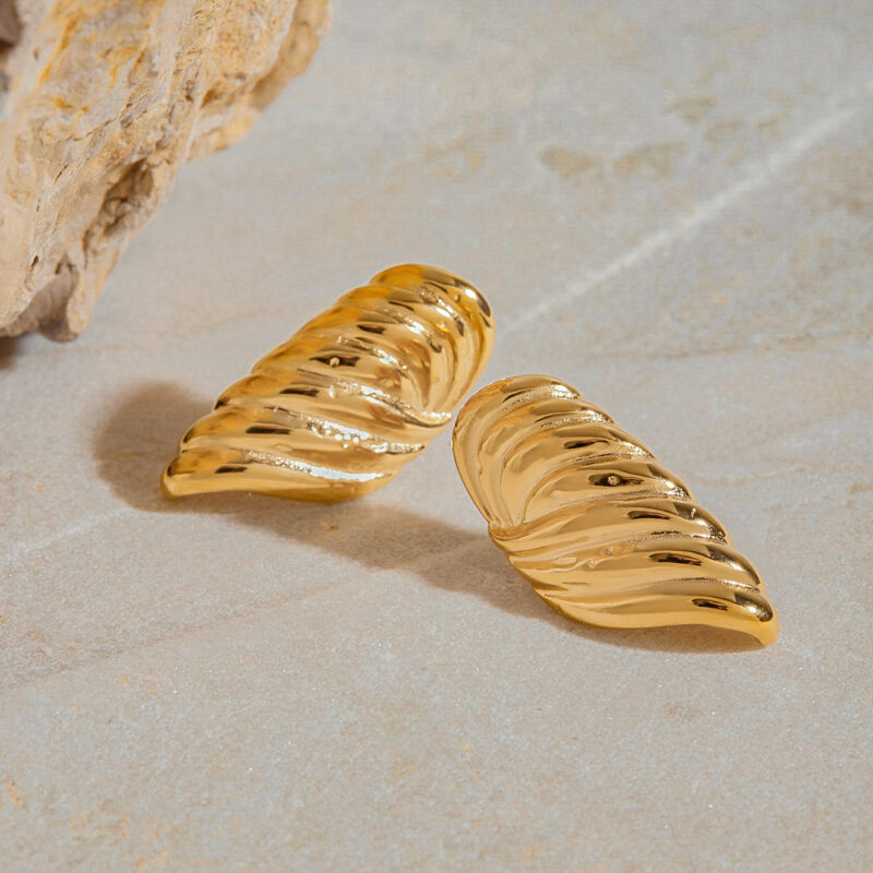 J&D New Trendy 18k Gold Plated Stainless Steel Tarnish Free Hypoallergenic Ribbed Hammered Statement Earrings - Image 4