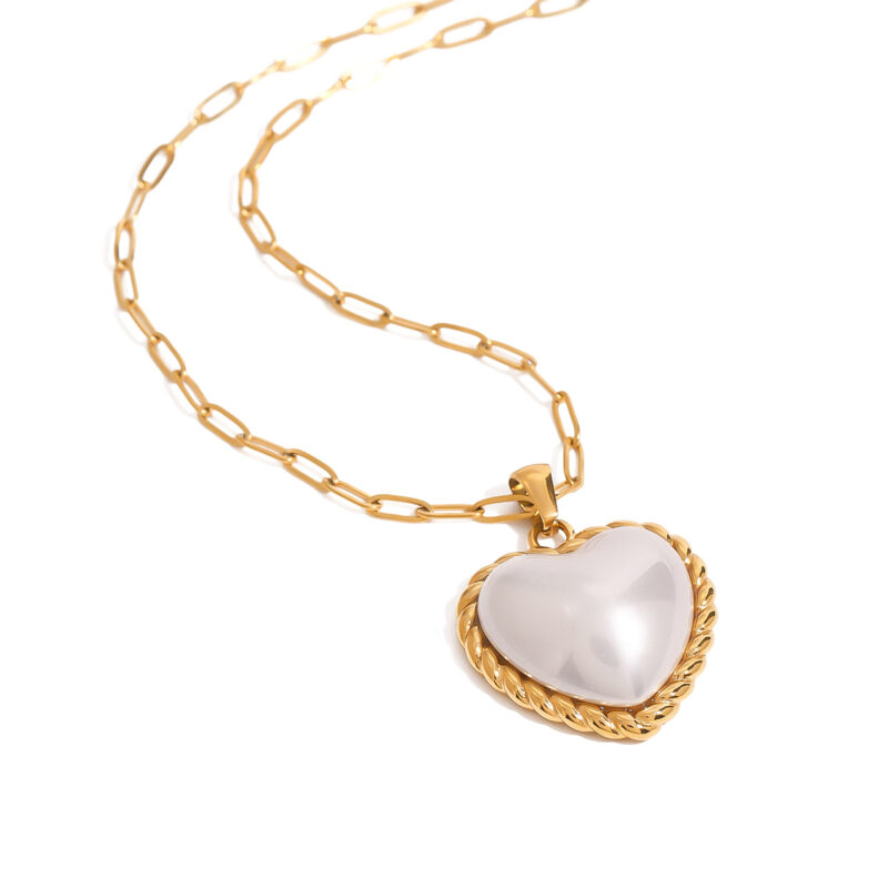 Ladies modern minimalist 18k gold stainless steel acrylic shell love pendant necklace - Image 2