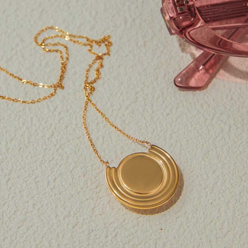 J&D Ocean Series Niche 18K Gold Stainless Steel Arc Ribbed Rose Crystal Natural Stone Pendant Necklaces - Image 5