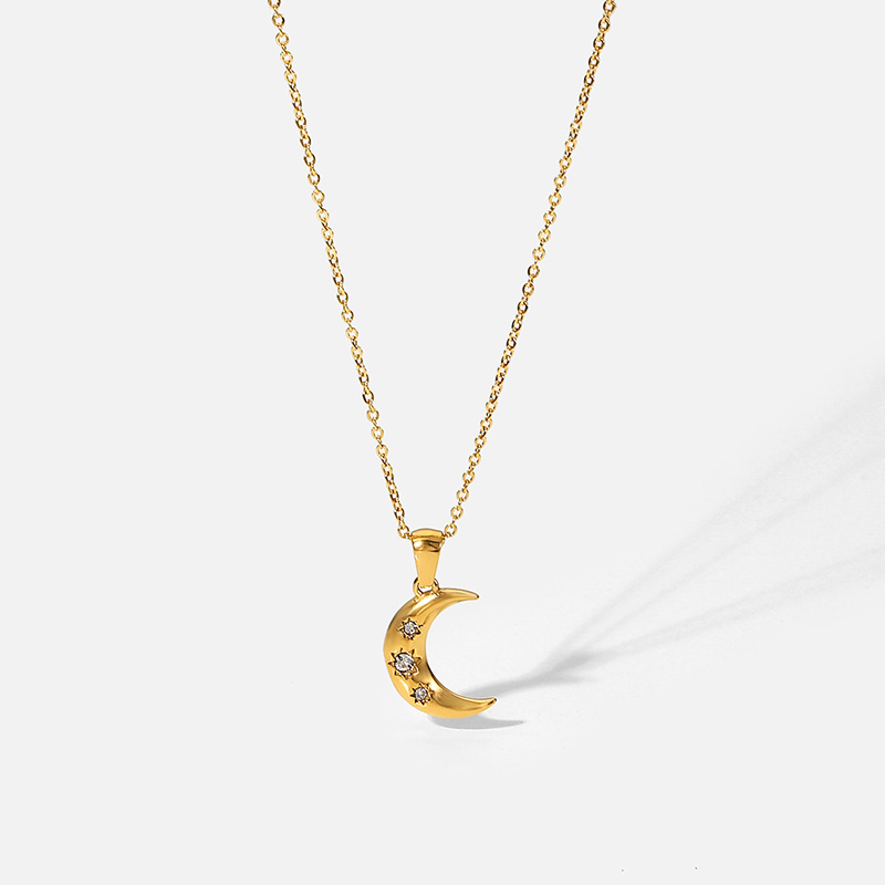 Retro Style Stainless Steel 18K Gold Plated Female Jewelry Gift Three Tiny Zircon Inlaid Moon Pendant Necklace