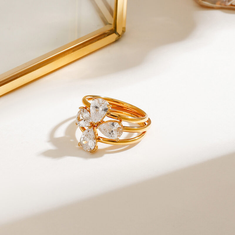 18K Gold Stainless Steel White DiamondElegant Luxury Teardrop Shaped Four-Leaf Clover Stackable Rings Set - Image 6