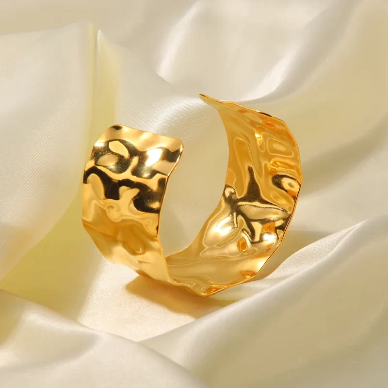 Stainless Steel Exaggerated Hammer Pattern Bracelet PVD Gold Plated French Luxury Jewelry Women - Image 4