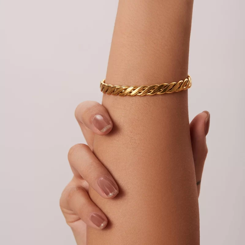 316L Stainless Steel Chunky Cuban Chain Bracelet 18K PVD Plated 2022 New Textured Elegant Jewelry for Women - Image 2
