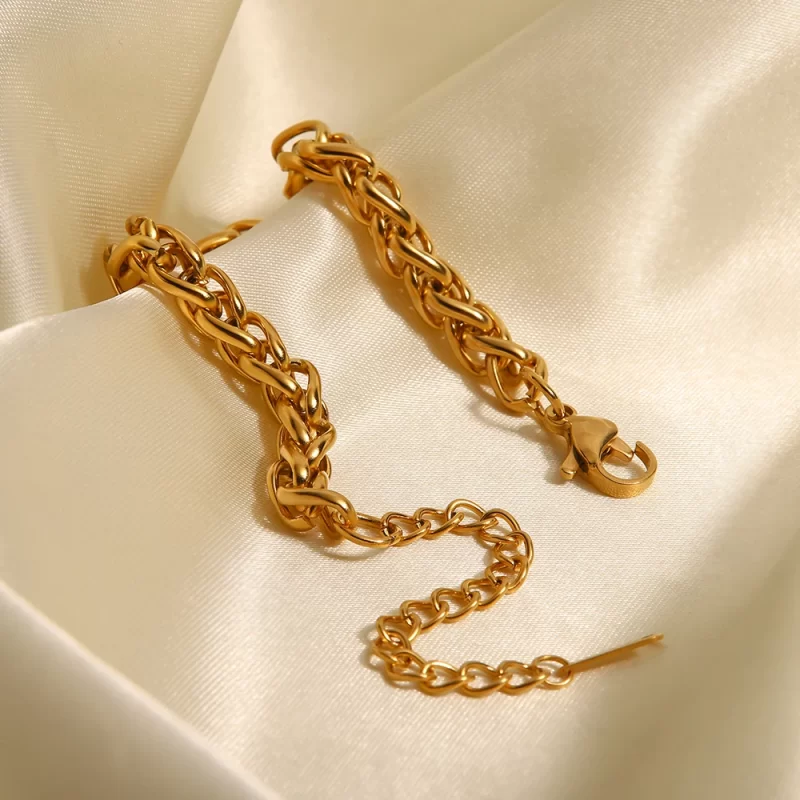 Youthway Stylish High Quality 18K Gold Plated Chain Stainless Steel Necklace Waterproof Trendy Jewelry Women - Image 2