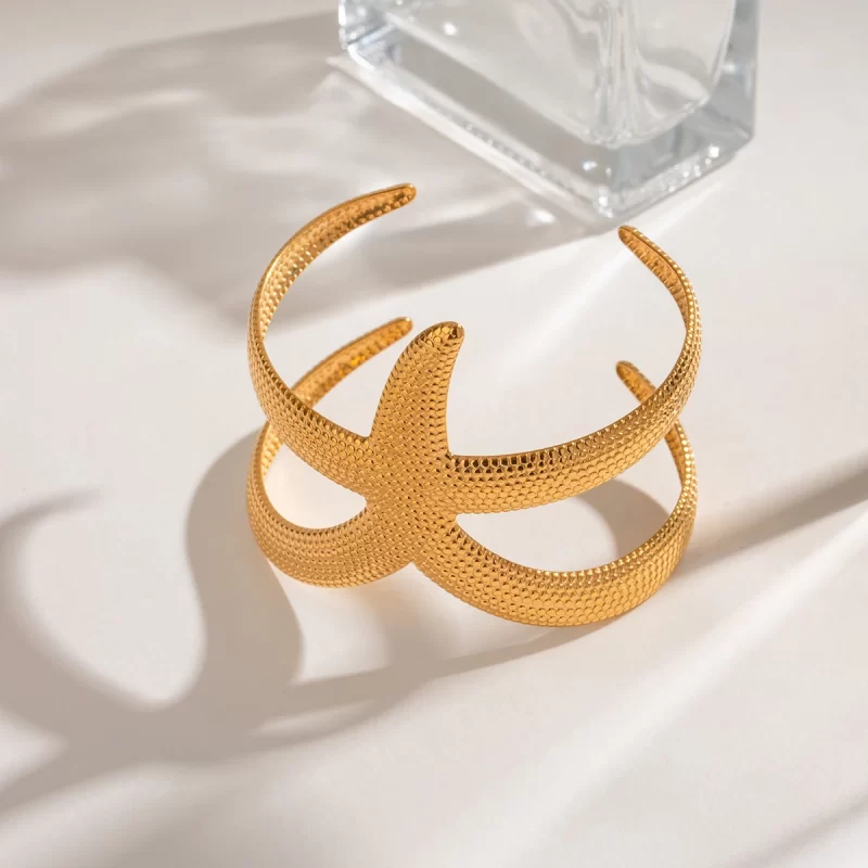 New Design Gold Plated Stainless Steel Hammer Patterned Starfish Opening Bracelet Bangle Waterproof Women Jewelry - Image 4