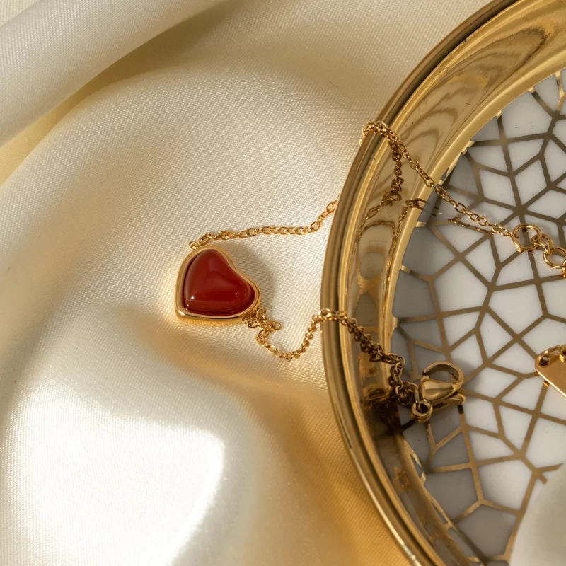 Stainless Steel Inlaid Red Agate Heart Bracelet for Women's Romantic Fashion Jewelry Valentine's Day Gift - Image 5