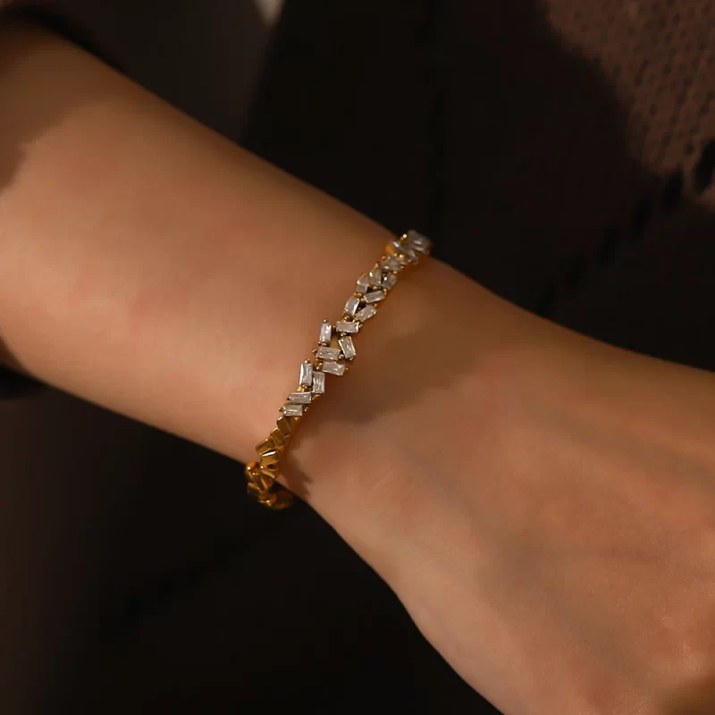Fashion Waterproof Delicate Shiny Cubic Zirconia Stainless Steel 18K Gold Plated Bracelet Luxury Jewelry - Image 3