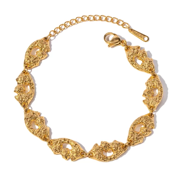 18K Gold Plated Stainless Steel Vintage Textured Lips Bracelet Elegant Waterproof Exquisite Jewelry for Women