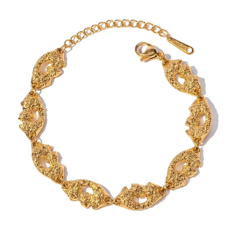 18K Gold Plated Stainless Steel Vintage Textured Lips Bracelet Elegant Waterproof Exquisite Jewelry for Women