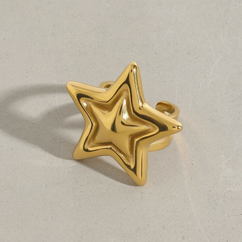 18k PVD gold stainless steel smooth star ring - Image 2