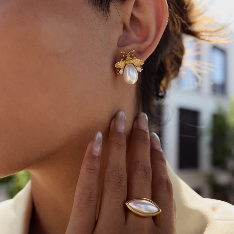 J&D New Classic Style 18k Gold Plated Tarnish Free Stainless Steel Hypoallergenic Bee Resin Pearls Zircon Earrings - Image 4