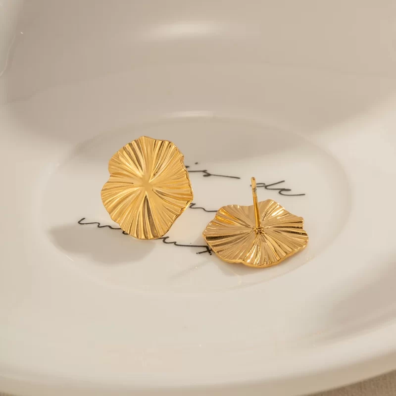 Exaggerated Chunky Hoop Earring 18k Gold Plated Stainless Steel French Fanshaped Drop Earring for Women - Image 4