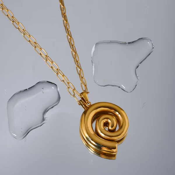 Youthway New Fashion Stainless Steel Threaded Circle Pendant Necklace for Women 18K PVD Gold Plated Tarnish Free Jewelry Gift