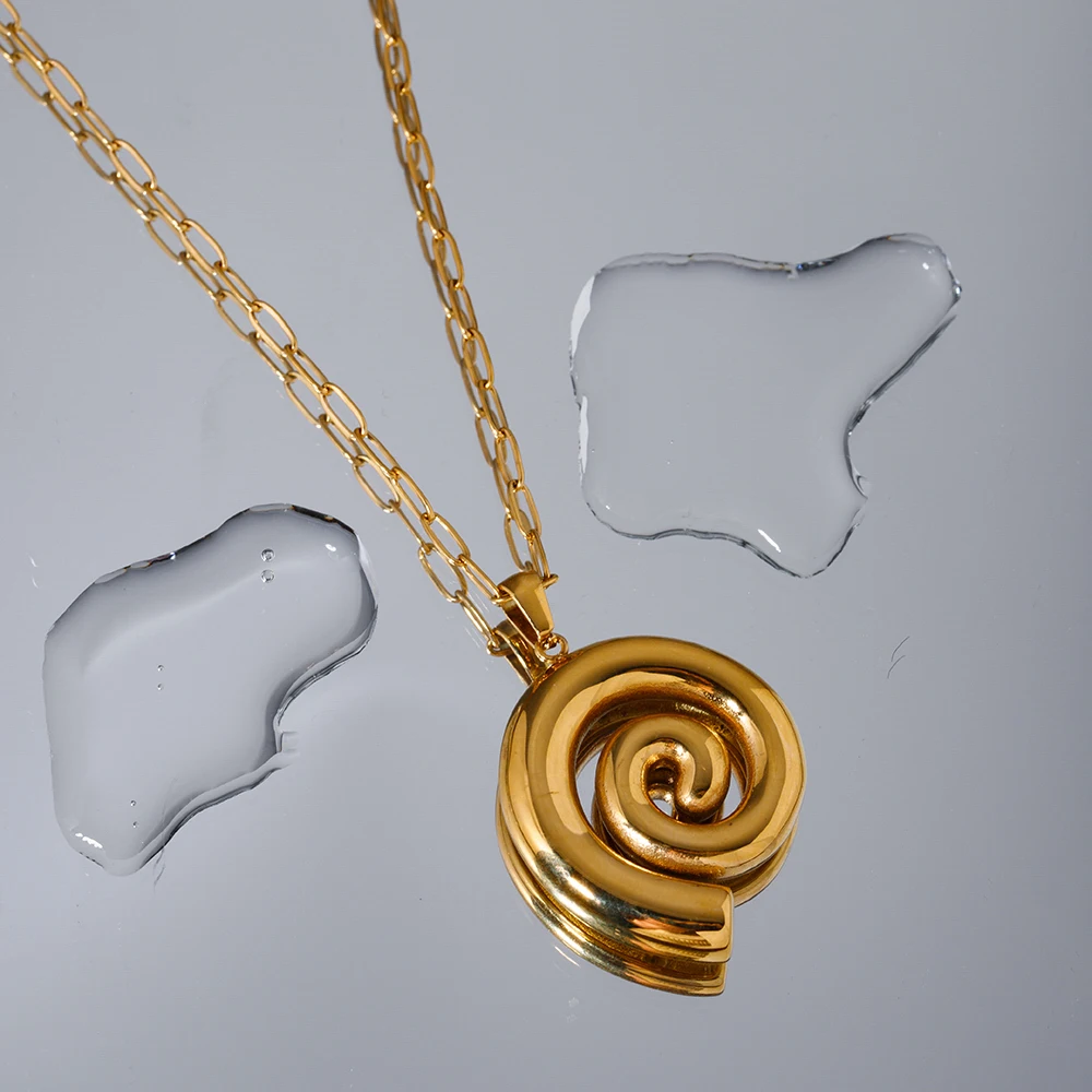 Youthway New Fashion Stainless Steel Threaded Circle Pendant Necklace for Women 18K PVD Gold Plated Tarnish Free Jewelry Gift