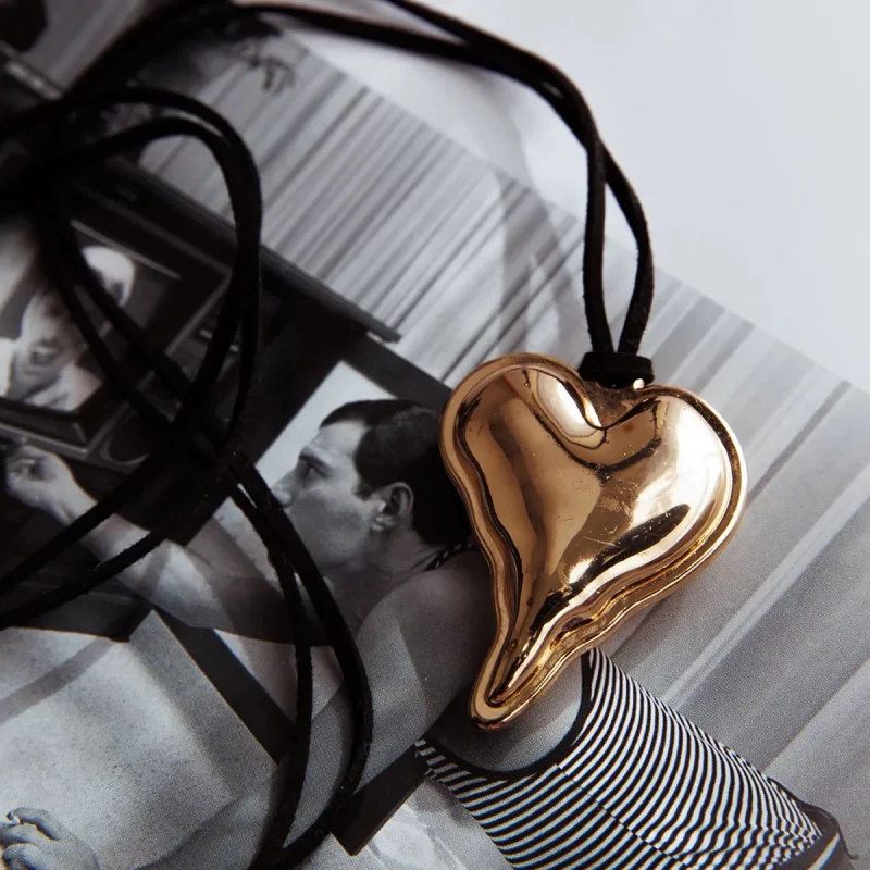 J&D 18k Stainless Steel Playful Chubby Heart Balloon Smooth Pendant Luxury Necklace Black Velvet 140cm - Image 2