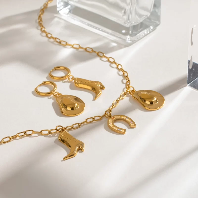 J&D Horseshoe Hat and Boots Pendant Necklace for Women 18k Gold Plated Stainless Steel Western Style Chain 45+5cm - Image 4