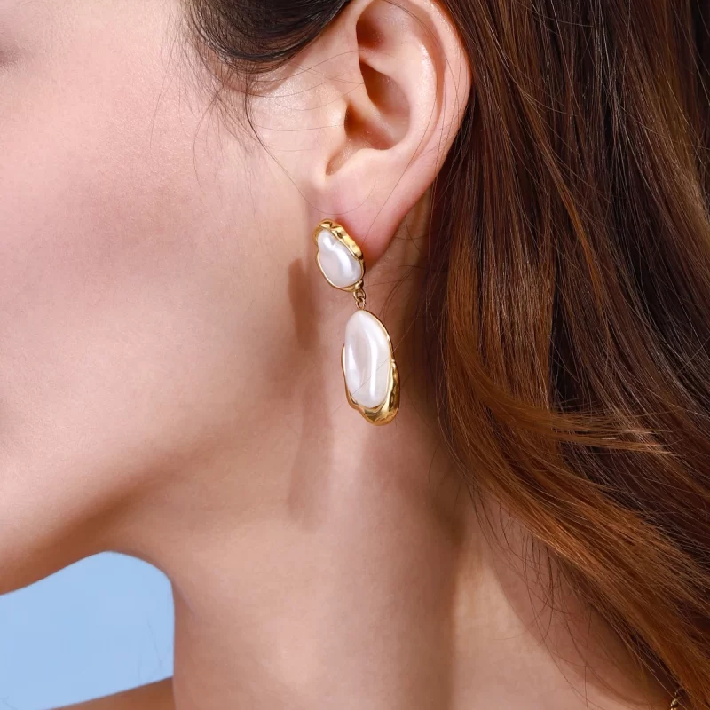 Unique Gold-Plated Vintage Palace Drop Earrings Women's Imitation Pearl Dangle Fashion for Weddings Fall Winter Occasions - Image 3