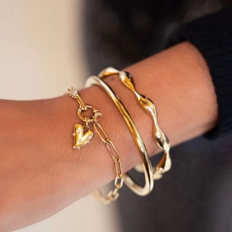 J&D Designer 20cm Stainless Steel Women Bracelet 18K Gold Plated Big Heart Pearl Pendant Bracelet - Image 2