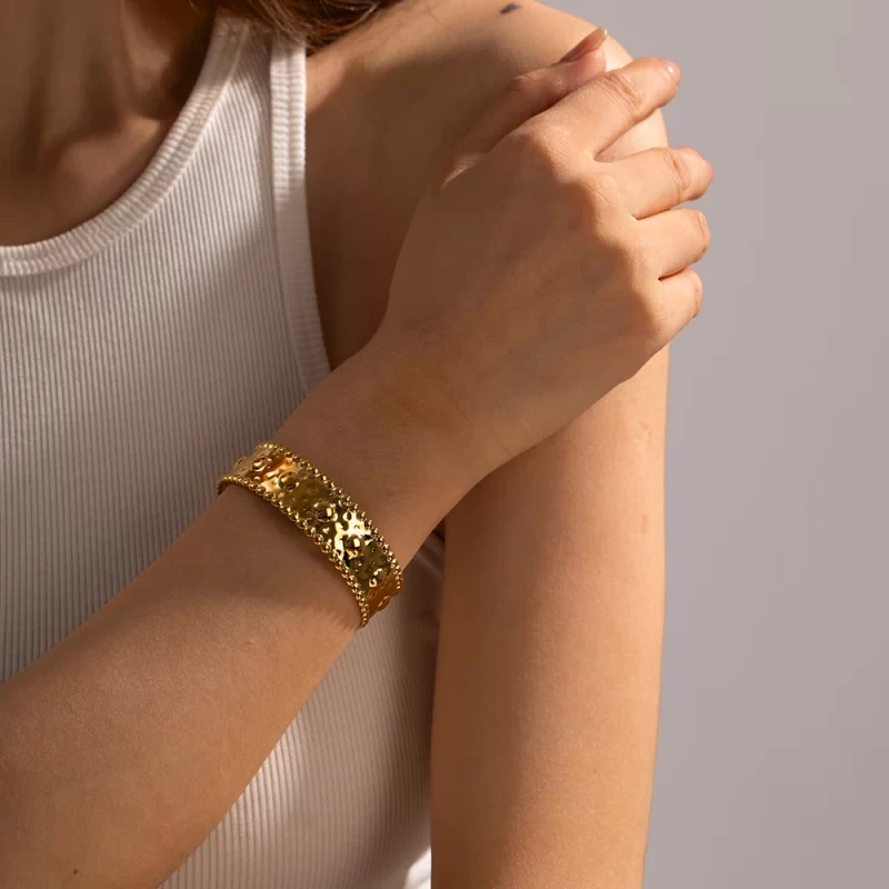 Droplet Arrangement Style Wide and Thick Bangle Stainless Steel 18K Gold-plated Open Bracelet for Girls - Image 3