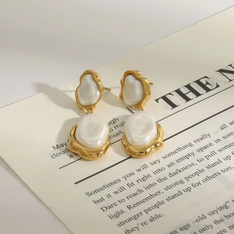Unique Gold-Plated Vintage Palace Drop Earrings Women's Imitation Pearl Dangle Fashion for Weddings Fall Winter Occasions - Image 5