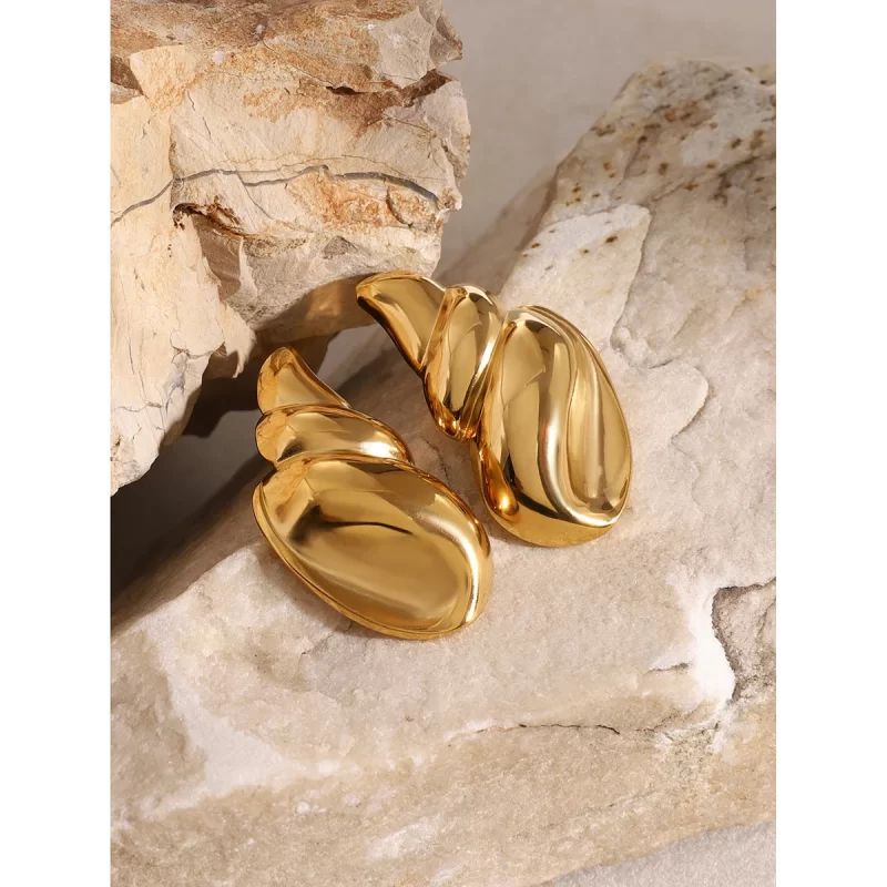 18K Gold Stainless Steel 3D Polished Conch Shell Stud Earrings Left Right Pair with Zircon Trendy Geometric Design - Image 4