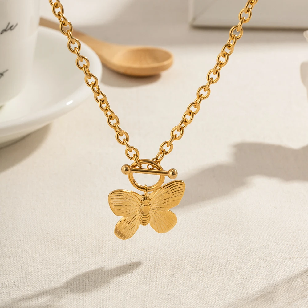 2023 New Trend 18k Gold Plated Vivid Butterfly Necklace Stainless Steel Pendant Fashion Jewelry
