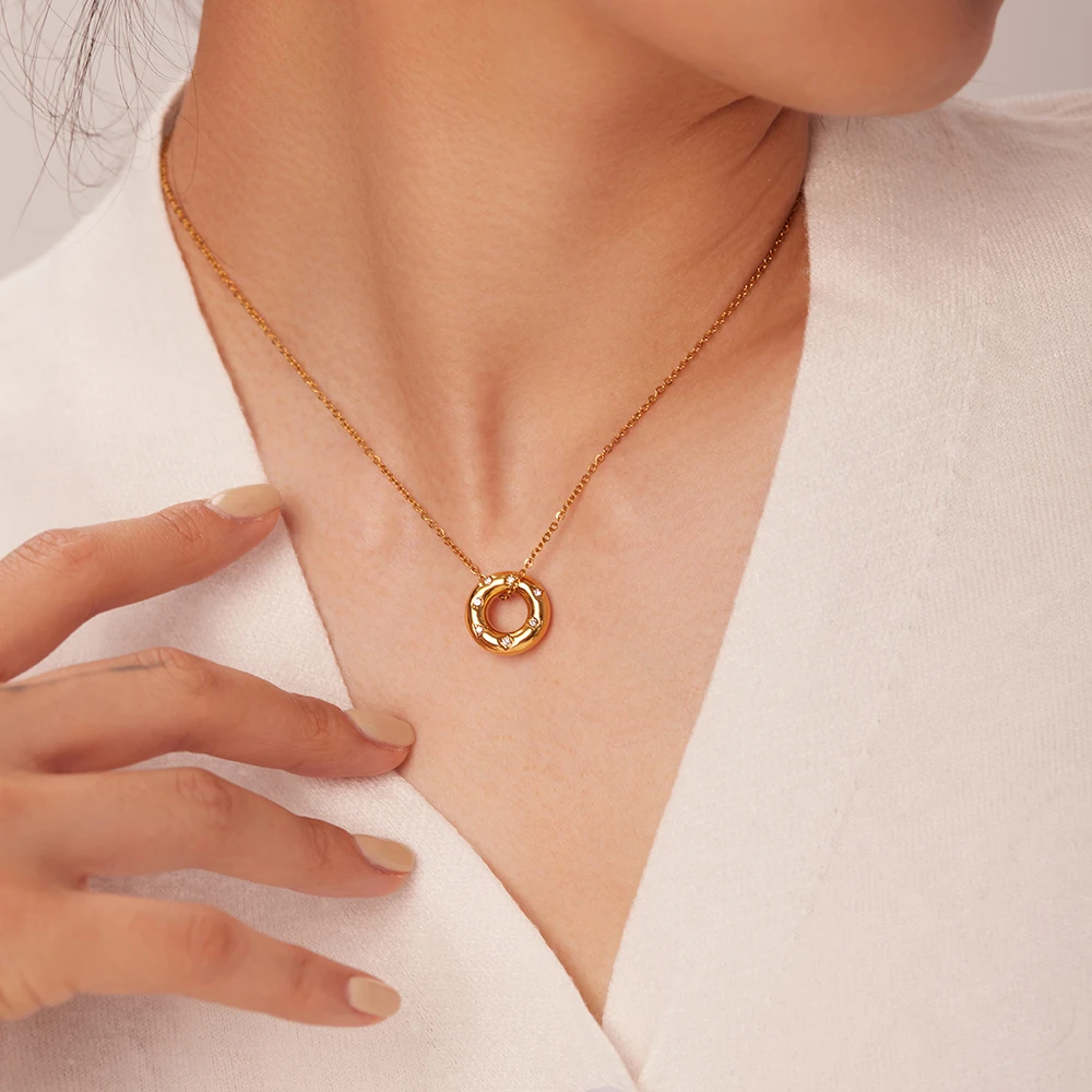 18k Gold Plated Stainless Steel Tarnish Free Cubic Zirconia Circle Hollow Pendant Necklace