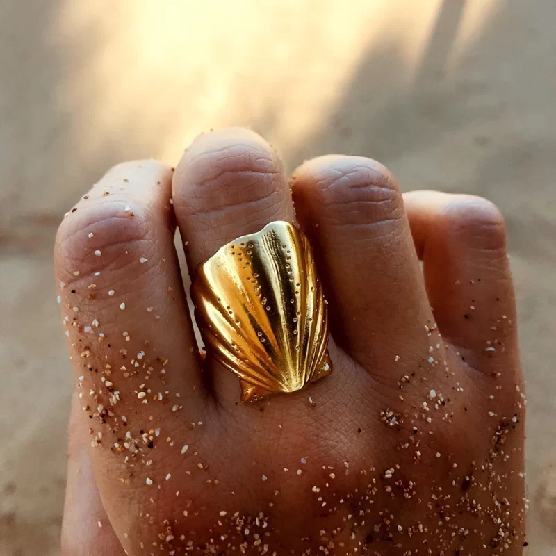 J&D Jewelry Waterproof 18K PVD Gold Plated Seashell Shape Ocean Series Stainless Steel Shell Opening Ring - Image 2