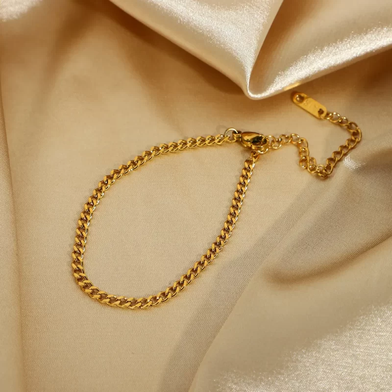 3mm Minimal Classic Gold Curb Link Bracelet Chic Dainty 18K Gold Plated Stainless Steel Cuban Chain Bracelet - Image 3