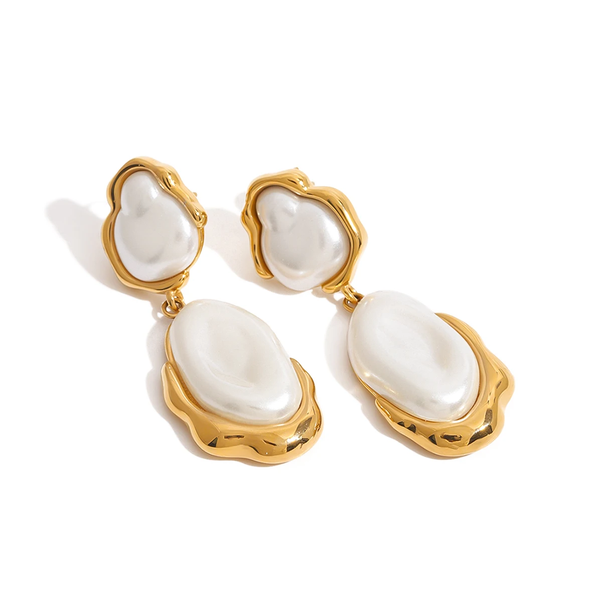 Unique Gold-Plated Vintage Palace Drop Earrings Women's Imitation Pearl Dangle Fashion for Weddings Fall Winter Occasions