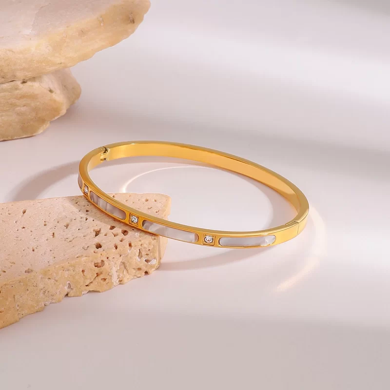 J&D 18k Gold Stainless Steel Oval Resin Rhinestone Bracelet 4mm Elegant Charm Jewelry - Image 3