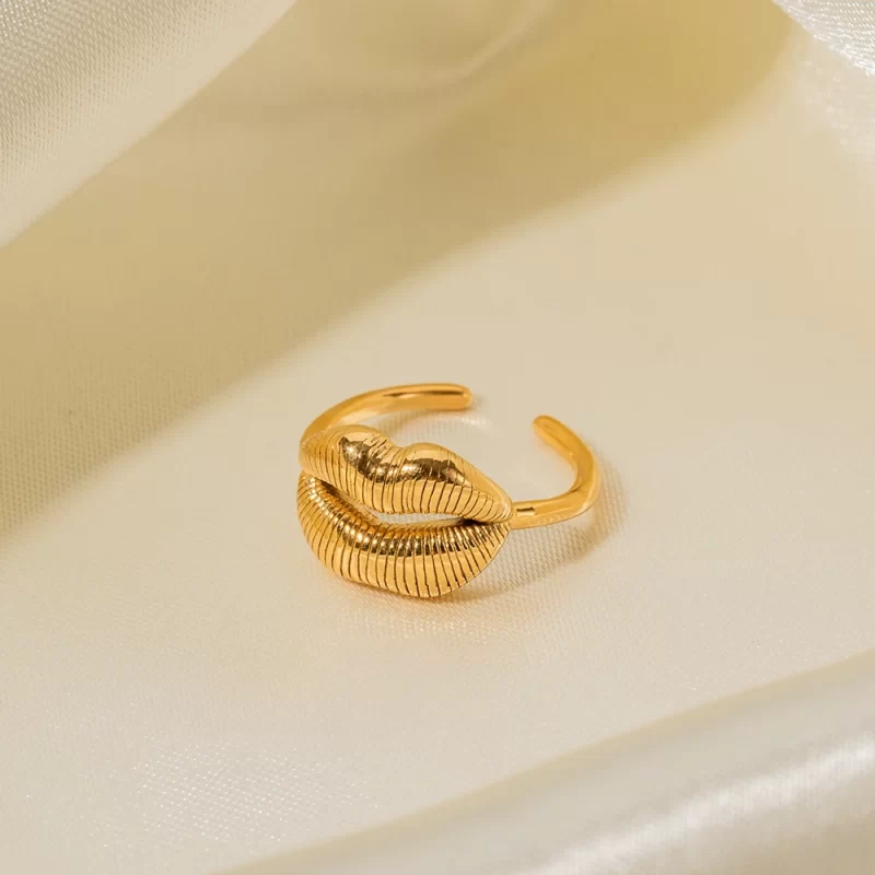 Chunky Jewelry 18K Gold Plated Lip Design Finger Rings Gift Stainless Steel Texture Lip Open Ring for Girls - Image 2