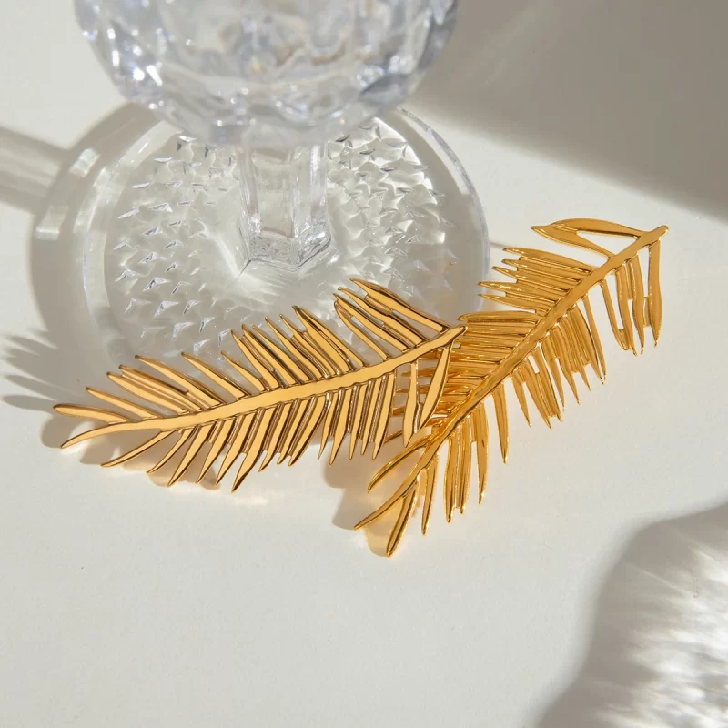 18k Gold Stainless Steel Vintage Hoop Earrings European Style Leaf Design Left & Right Pair for Nature Lovers - Image 3